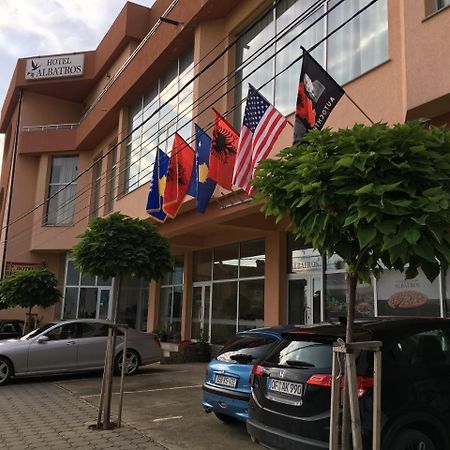 Hotel Albatros Призрен Екстериор снимка