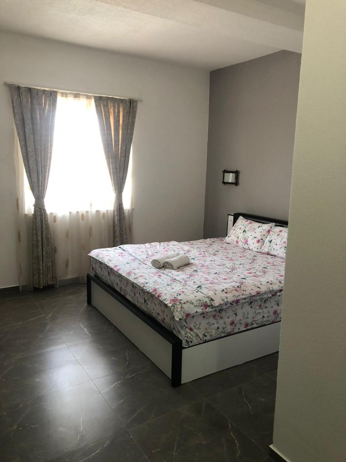 Hotel Albatros Призрен Екстериор снимка