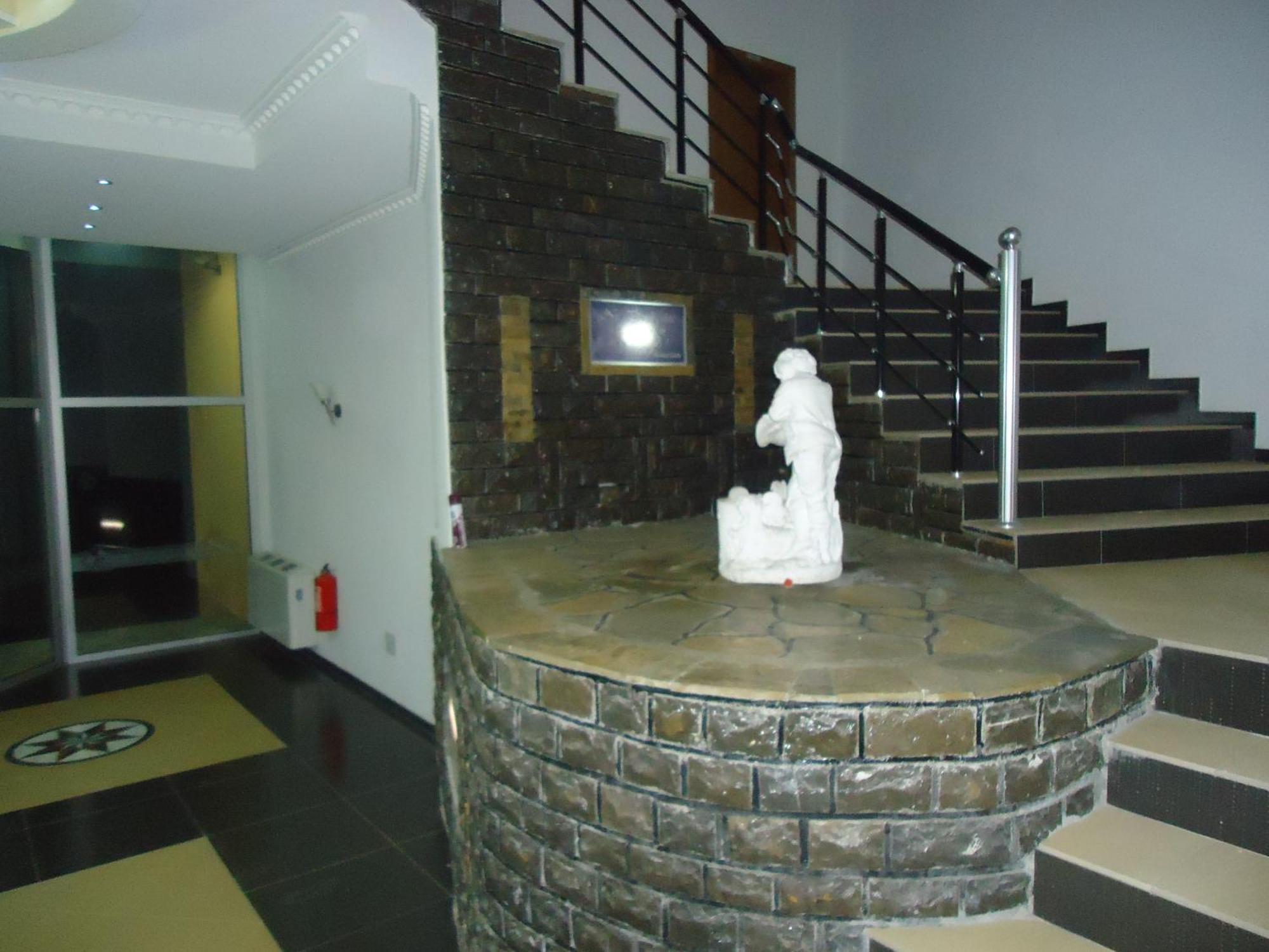 Hotel Albatros Призрен Екстериор снимка