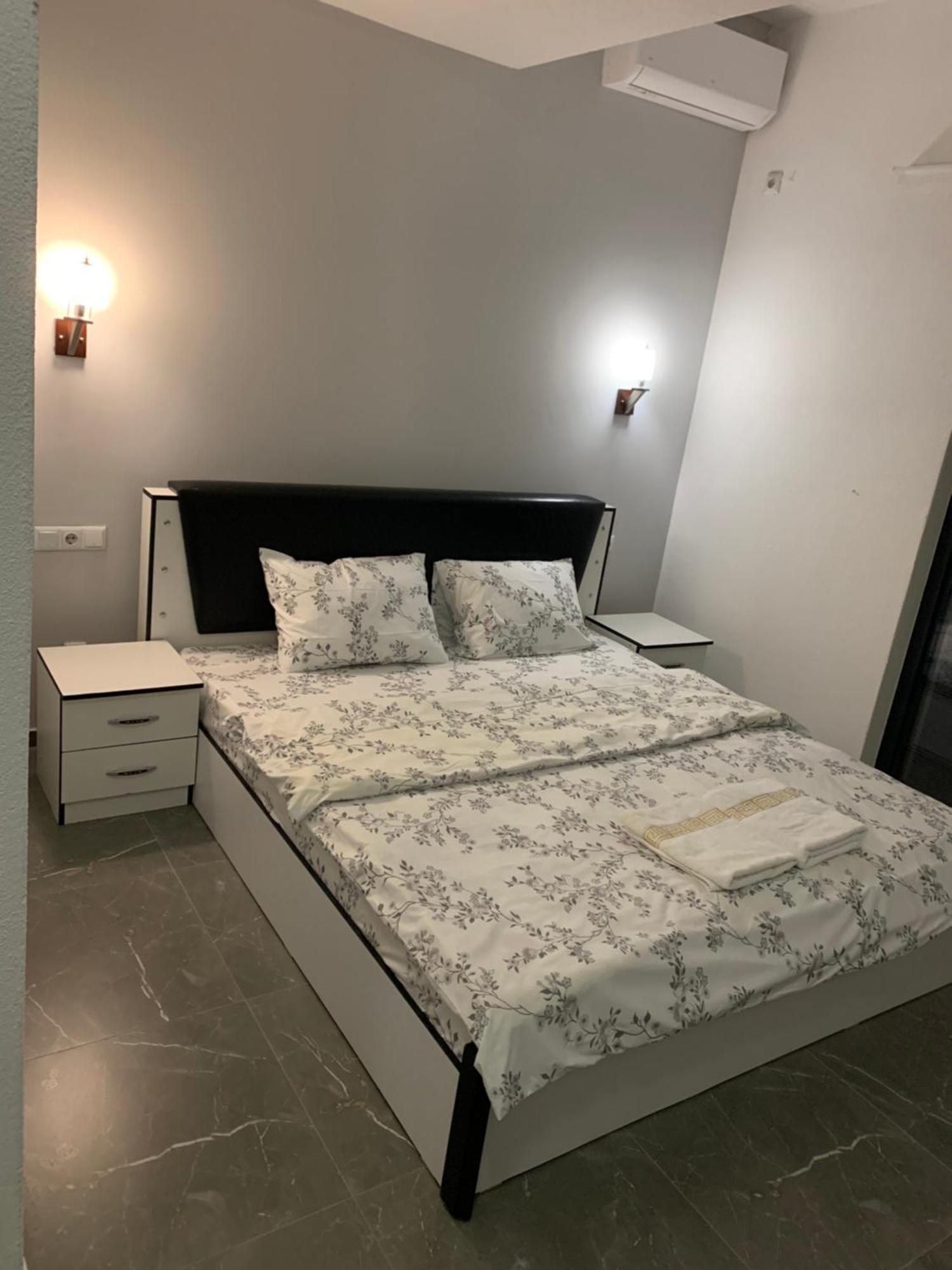 Hotel Albatros Призрен Екстериор снимка