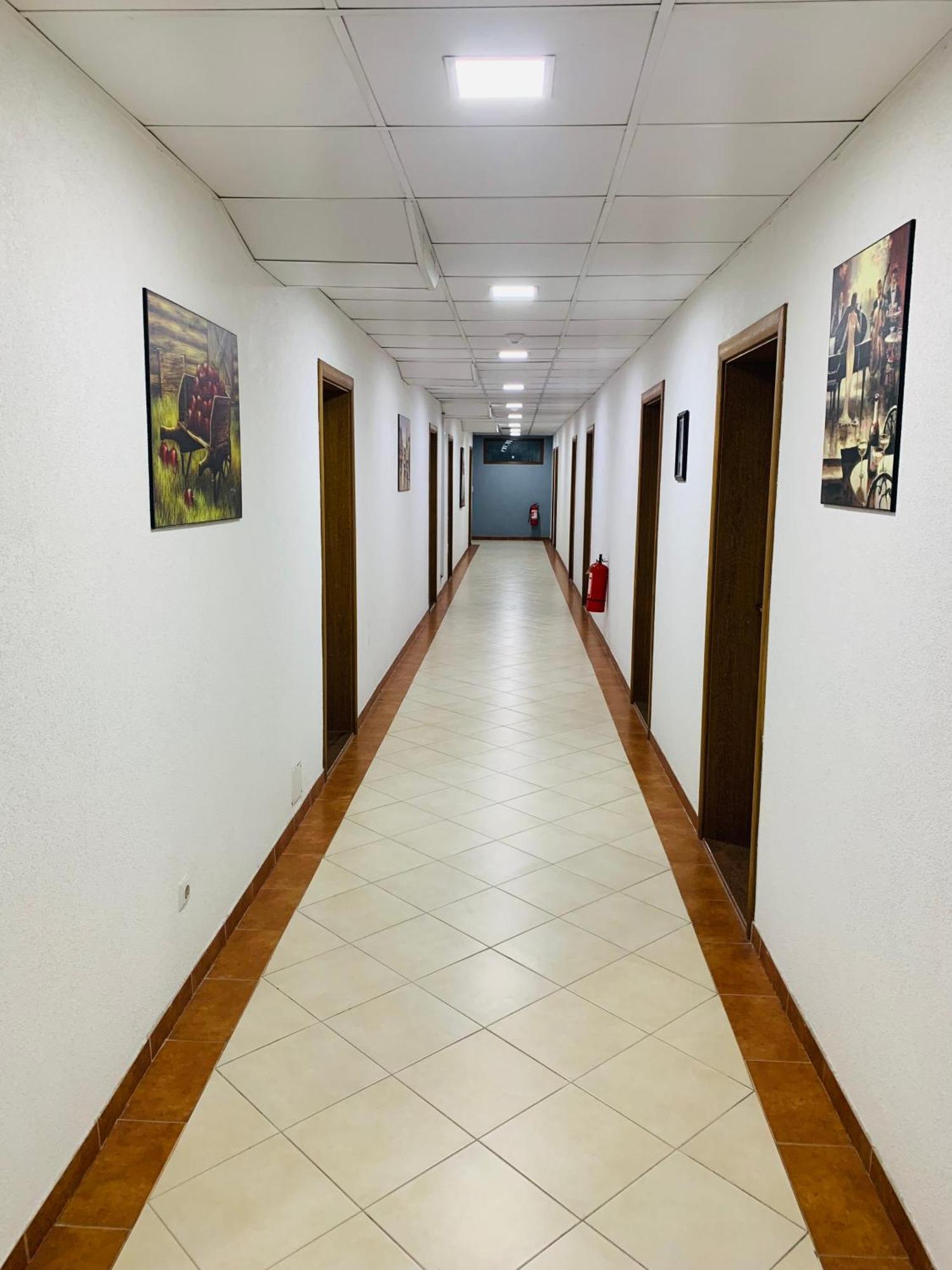 Hotel Albatros Призрен Екстериор снимка
