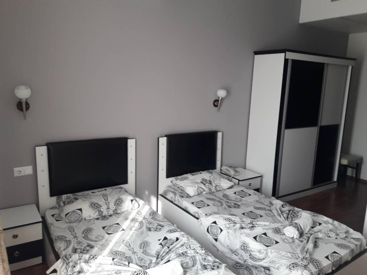 Hotel Albatros Призрен Екстериор снимка
